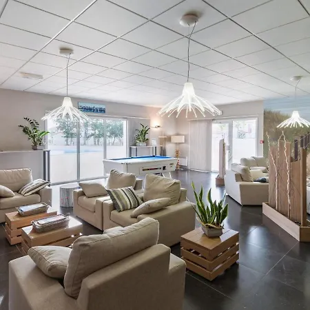 Well-kept 7 Km From The Beach Vakantiehuis *